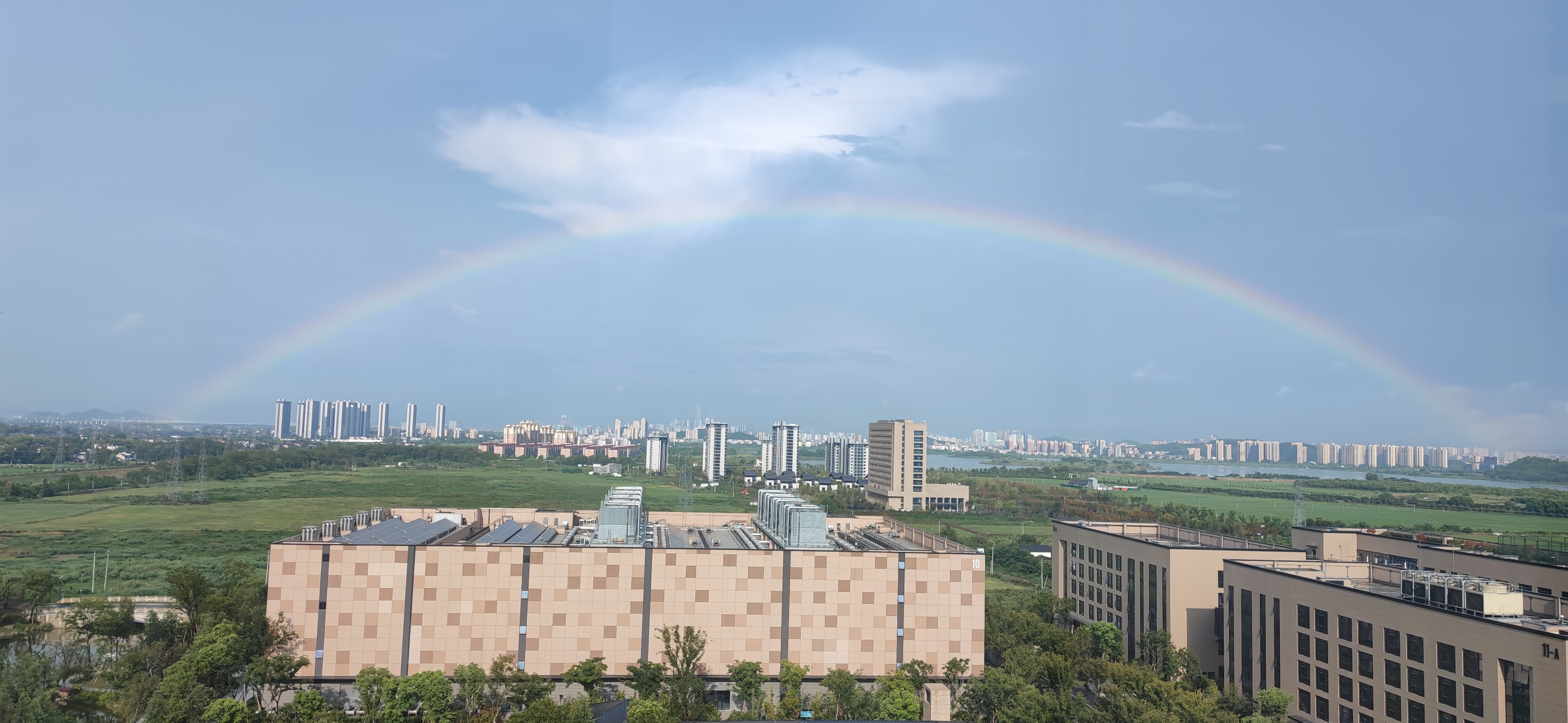 /2022/08/devstream-heroes/rainbow.jpg /2022/08/devstream-heroes/rainbow.jpg